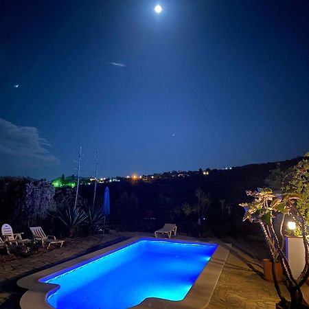 La Rustica En Vinuela, Piscina Privada Villa Exterior photo